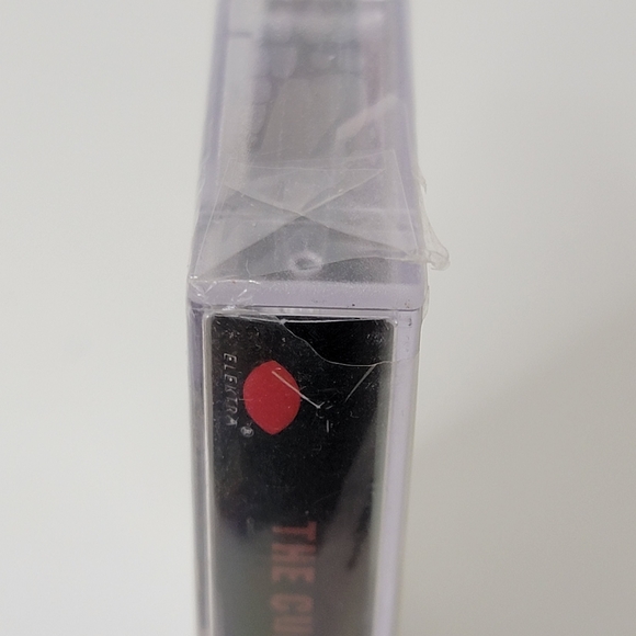 1989 The Cure 'Disintegration' sealed vintage cassette tape. - Picture 3 of 3